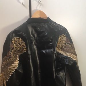 Bomber jacket with wings